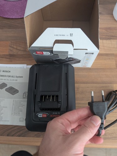 Bosch fast charger 18v 44 - bosch,