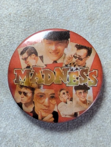 Vintage 80s madness pin badge - 80s,