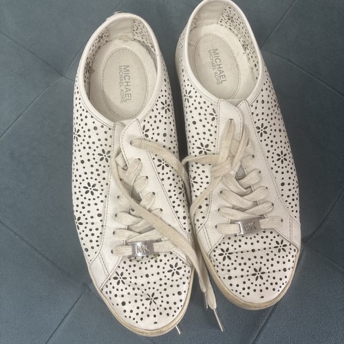 Michael kors white flower - kors,