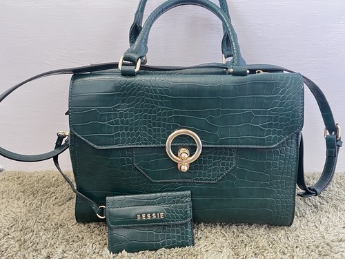 Bessie green croc embossed - green,