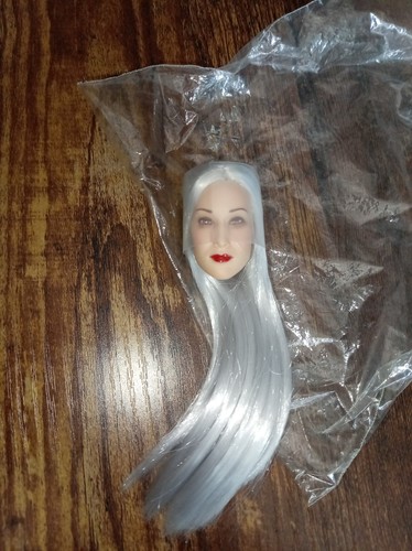 Scale female head sculpt - scale,