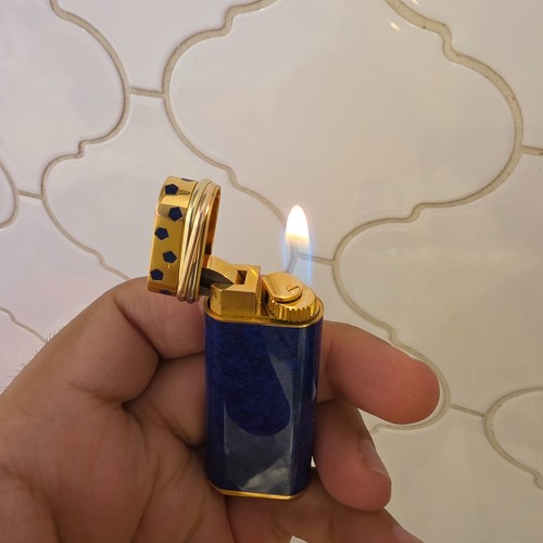 Must cartier lighter - a, de