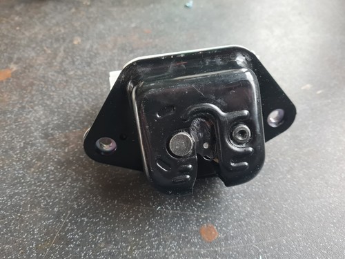 Honda civic mk9 - lid, lock