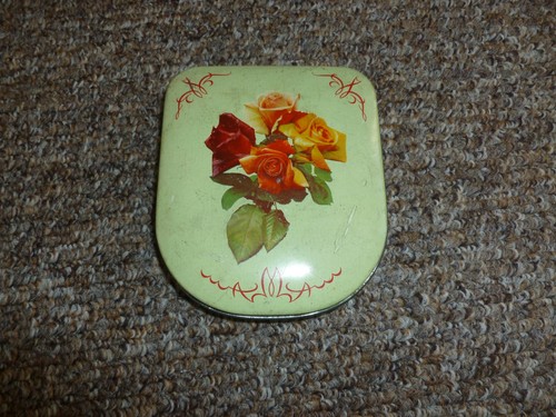 Vintage 1950s floral roses - floral,