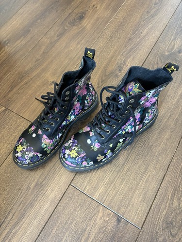 These are black - , dr