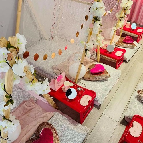Sleepover tepee bell tent hire