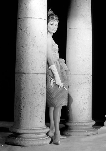 Audrey hepburn monochrome - audrey,