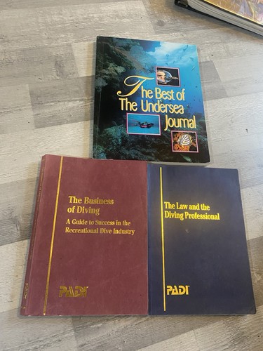 Scuba diving books bundle - books,