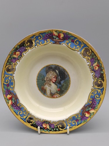 Vintage bowl from the lady - the,