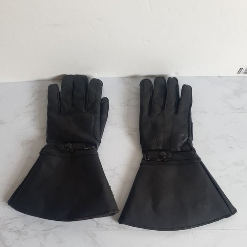 Vtg black leather waddingtons - vtg,