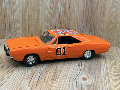 Vtg ertl dukes - ertl, of