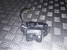 2005 TOYOTA AVENSIS LOCK LHD