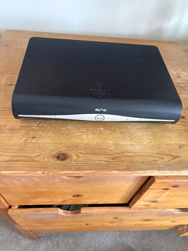 Sky box 500gb - sky+, drx890