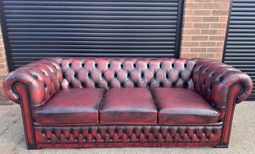 Oxblood seater chesterfield - oxblood,