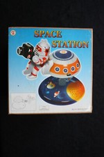 RETRO SPACE STATION TIN TOY