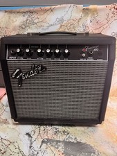 FENDER FRONTMAN 15G AMP