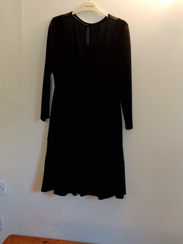Size michaela louisa - 14, black
