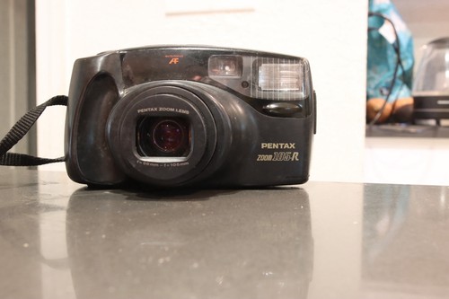 Pentax zoom 105 - 105-r, point