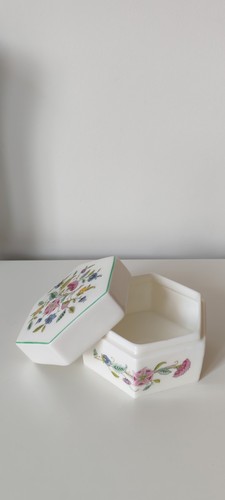 Minton haddon hall porcelain - haddon,