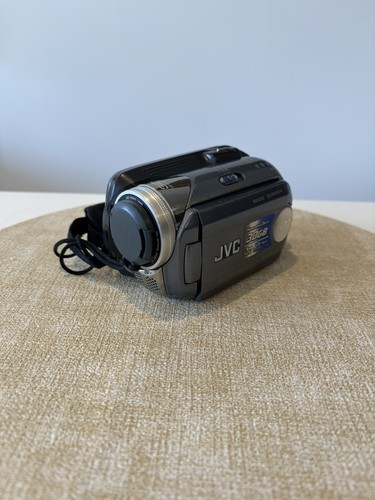 Jvc everio mg37e camcorder - jvc, gz-mg37e