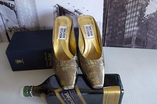  TH Timothy Hitsman Crocodile