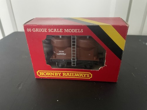 Hornby r125 prestwin twin silo - prestwin,
