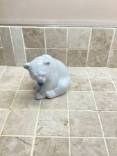 Lladro 1209 'Seated' Polar