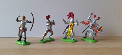Britains 1971 knights figures - britains,