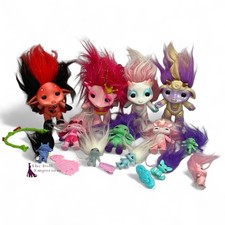 Zelfs Dolls - Large And Small