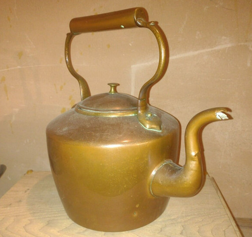 Solid old copper kettle - solid,