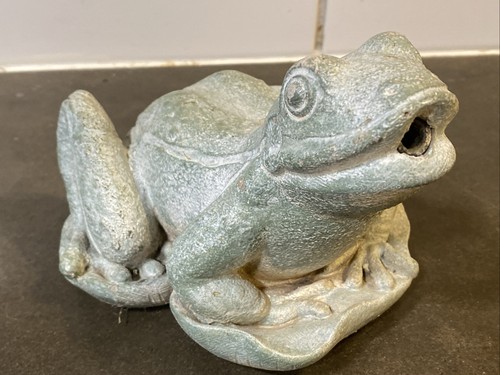 Cement frog pond spitter - pond,