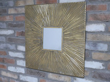 Vintage Style Metal Gold Round