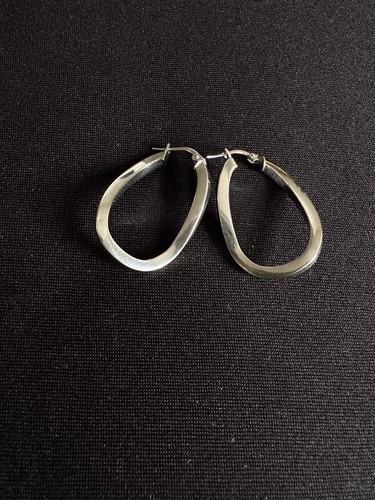 9ct white gold large oval - large,
