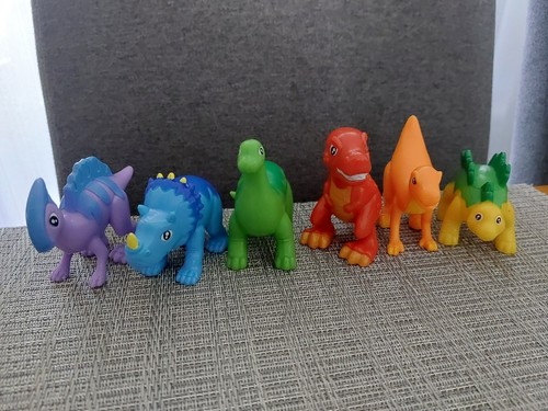 Super duper dinosaur adventure - duper,