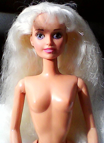 Sindy holiday doll - sindy,