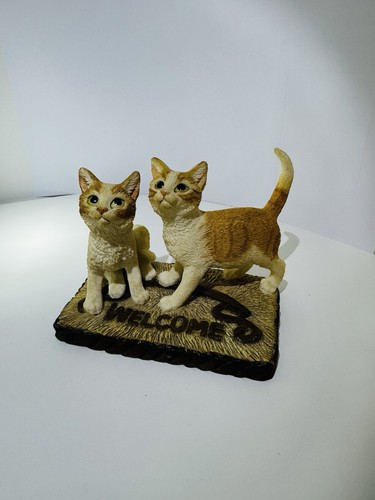 Leonardo collection cat - leonardo,