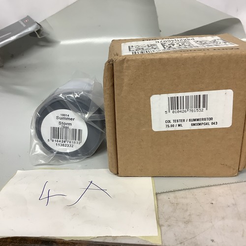 Johnstone paint tester - paint, pots