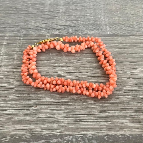 Vintage pink coral necklace - coral, &