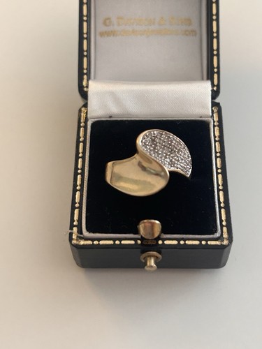 9ct fully hallmarked diamond - 9ct,
