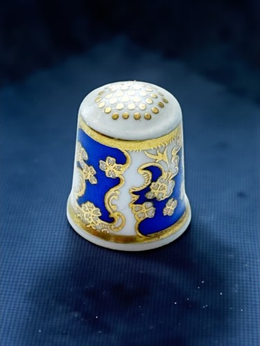 Royal crown derby - crown,