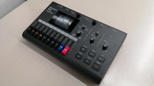 ZOOM R12 8track Multi Track Recorder with 2.4-inch Touch Screen