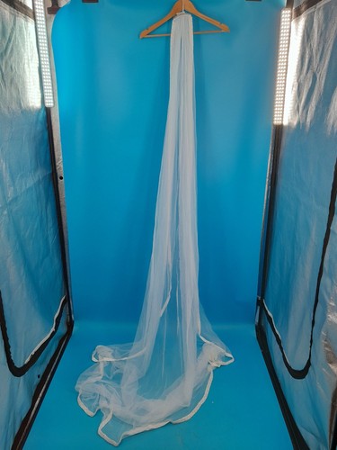 Unbranded long bridal veil - long,