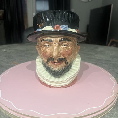Vintage beefeater royal - vintage,