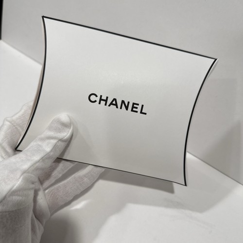 Chanel pillow pack - pillow, empty
