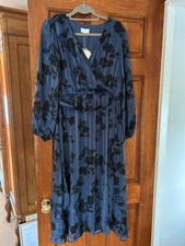 Apricot Women's Blue Floral