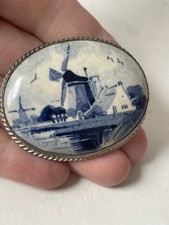 Vintage Delffe China Brooch