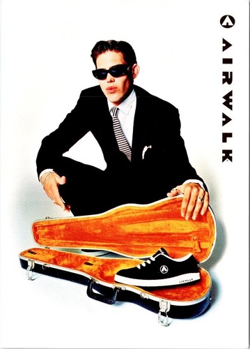 Advertising airwalk skate - airwalk,