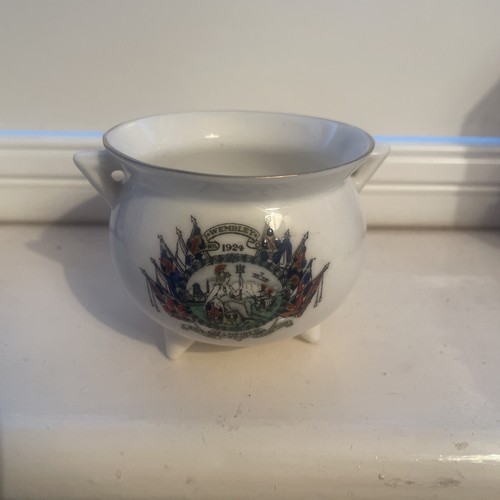 Crested ware wembley 1924 - crested,