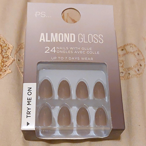 Almond gloss press - almond,