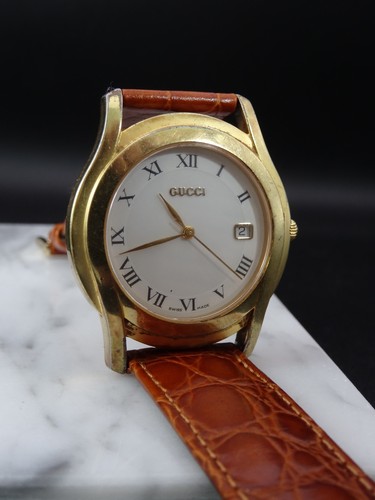 Gucci 5400m gold tone - 5400m,